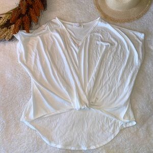 Gathered-front white tee